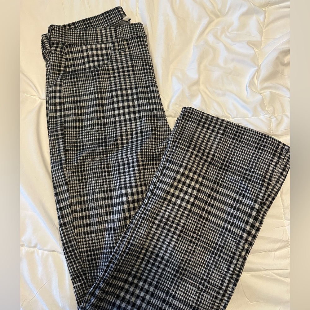American Eagle Outfitters Black and White Glen Plaid Women’s Pants